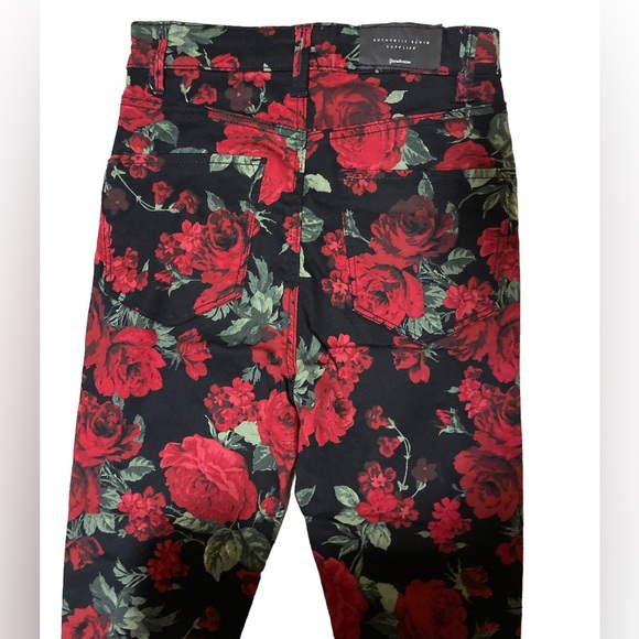 Rose Print Jeans - Picture 3 of 5